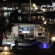 Lagoon 421