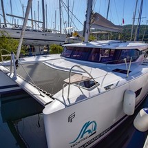 Fountaine Pajot Lucia 40