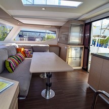 Fountaine Pajot Lucia 40