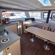 Fountaine Pajot Lucia 40