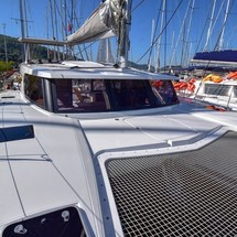 Fountaine Pajot Lucia 40