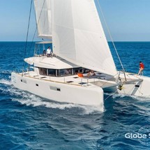 Lagoon 52