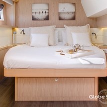Lagoon 52