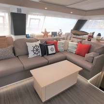 Fountaine Pajot Helia 44