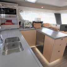 Fountaine Pajot Helia 44