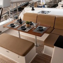 Fountaine Pajot Helia 44