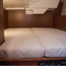 Beneteau Oceanis 38