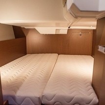 Beneteau Oceanis 38