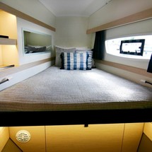 Fountaine Pajot Lucia 40