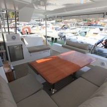 Fountaine Pajot Helia 44