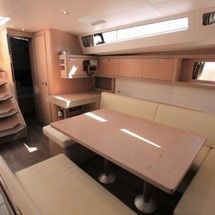 Beneteau Oceanis 48