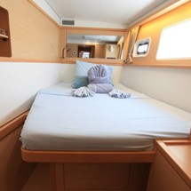Lagoon 450 F