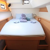 Lagoon 450 F