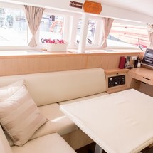 Lagoon 400 S2