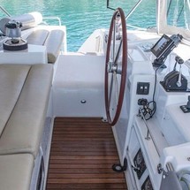 Lagoon 500