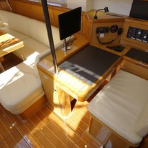 Jeanneau 57