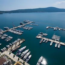 Fountaine Pajot Lucia 40