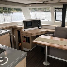 Fountaine Pajot Lucia 40
