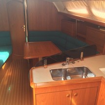 Jeanneau Sun Odyssey 37