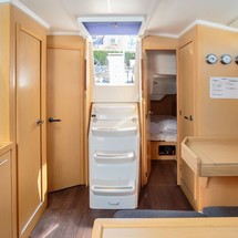 Beneteau Oceanis 38
