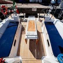 Beneteau Oceanis 38