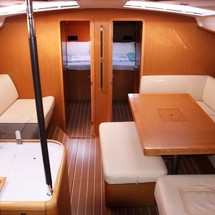 Jeanneau 53
