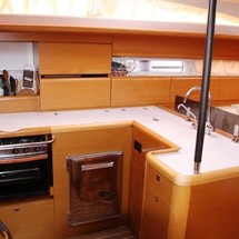 Jeanneau 53