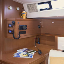 Beneteau Oceanis 48