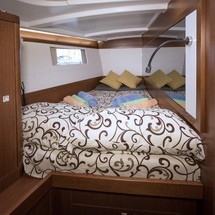 Beneteau Oceanis 48