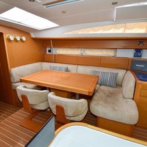 Jeanneau 53