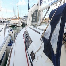 Beneteau Oceanis 37