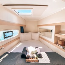 Fountaine Pajot Lucia 40