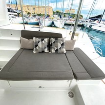 Lagoon 450 F