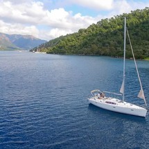 Beneteau Oceanis 43
