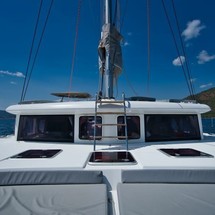 Lagoon 421