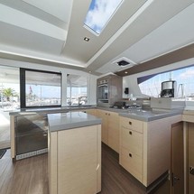 Fountaine Pajot Saona 47