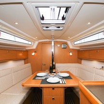 Bavaria CRUISER 34