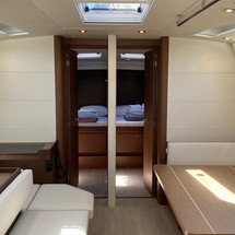 Beneteau Oceanis 51.1