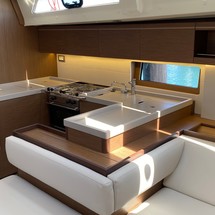 Beneteau Oceanis 51.1