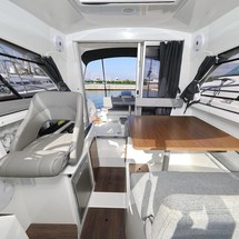 Beneteau Antares 8