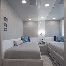 Benetti Veloce 140