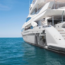 Benetti Veloce 140