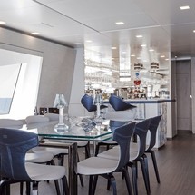 Benetti Veloce 140