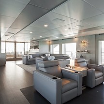 Benetti Veloce 140