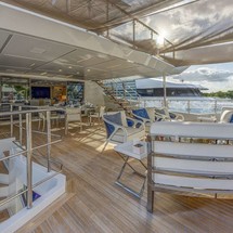 Benetti Veloce 140