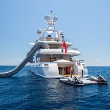 Benetti 100