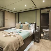 Benetti Tradition 100