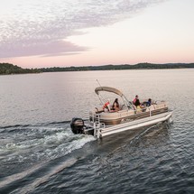 Sun Tracker Party Barge 22 DLX