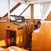 President president 46 flybridge