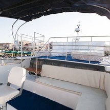 President president 46 flybridge